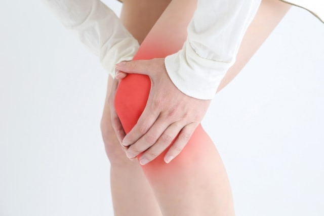 変形性膝関節症でひざが痛い人